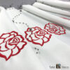 Tafelloper wit met gekleurde open roos Valentijnsdag 1